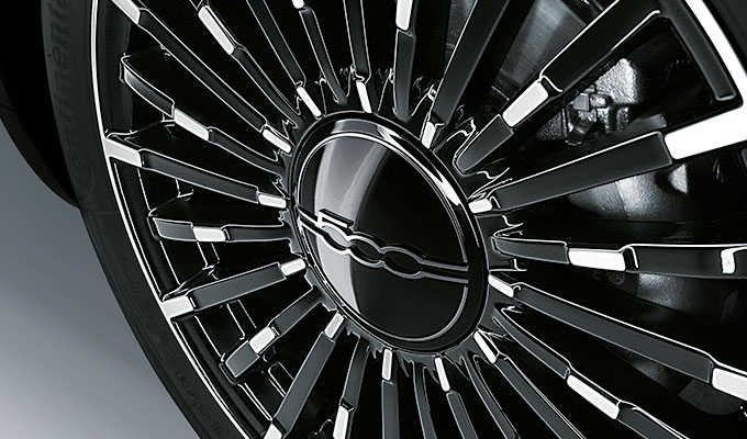 17” ALLOY WHEELS