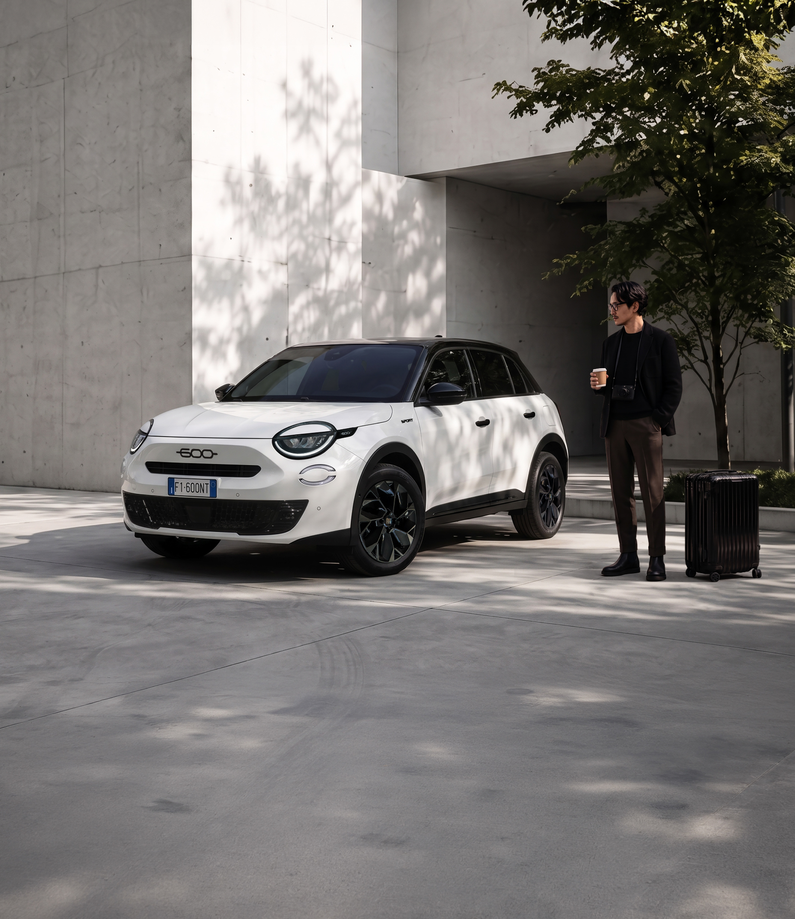 FIAT_600_Hybrid_Sport_Product_Slider